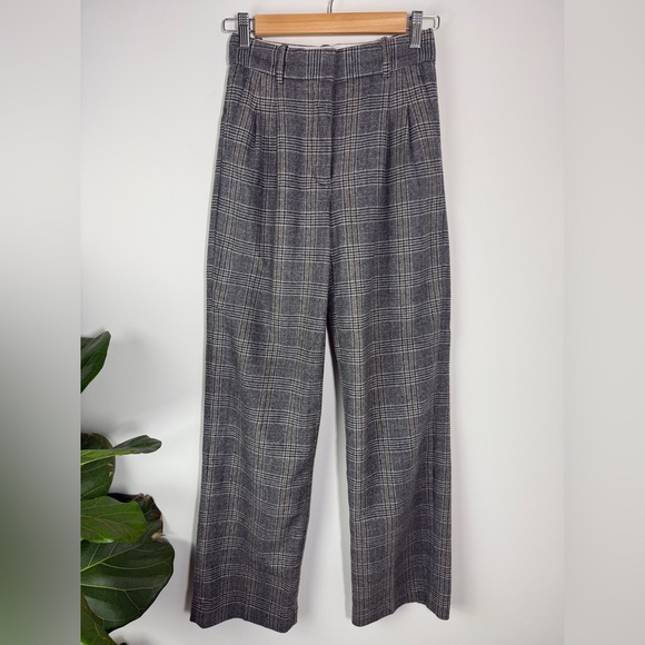 Aritzia Pants - ARITZIA The Effortless PANTS in precision wool